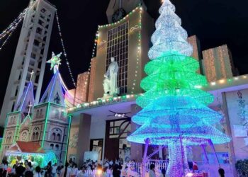 Địa điểm vui chơi giáng sinh ở Sài Gòn. Ở Sài Gòn đi đâu chơi dịp giáng sinh