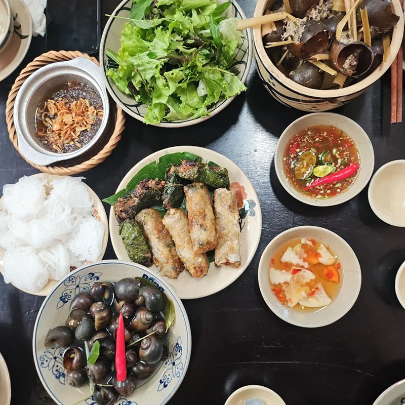 Quán ốc ở Hà Nội. Quán ốc nổi tiếng ở Hà Nội