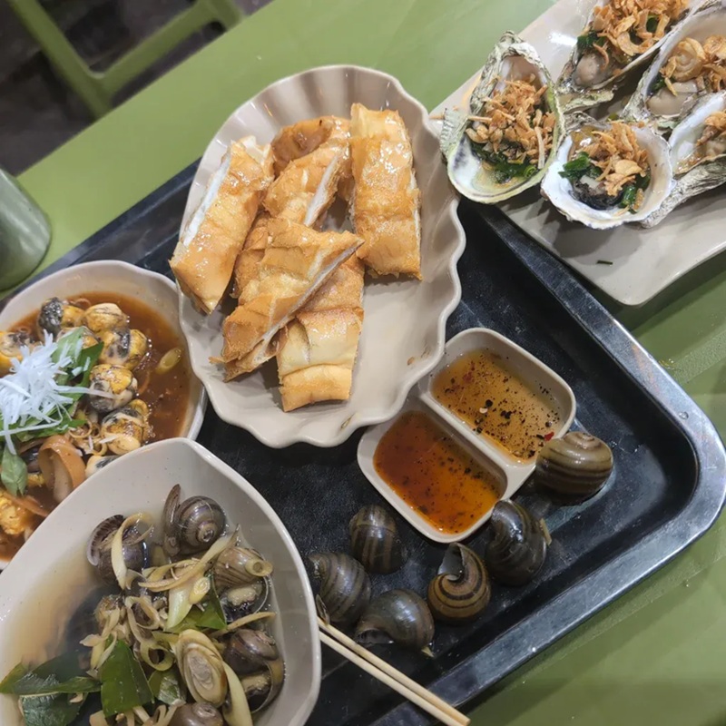 Quán ốc ở Hà Nội. Quán ốc nổi tiếng ở Hà Nội