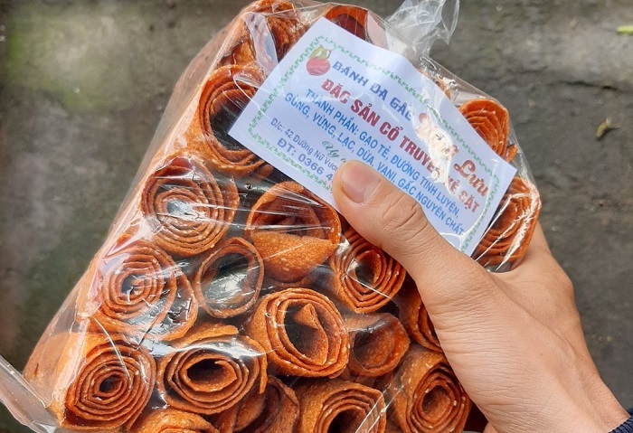 Đặc sản Hải Dương làm quà. Bánh đa gấc Kẻ Sặt