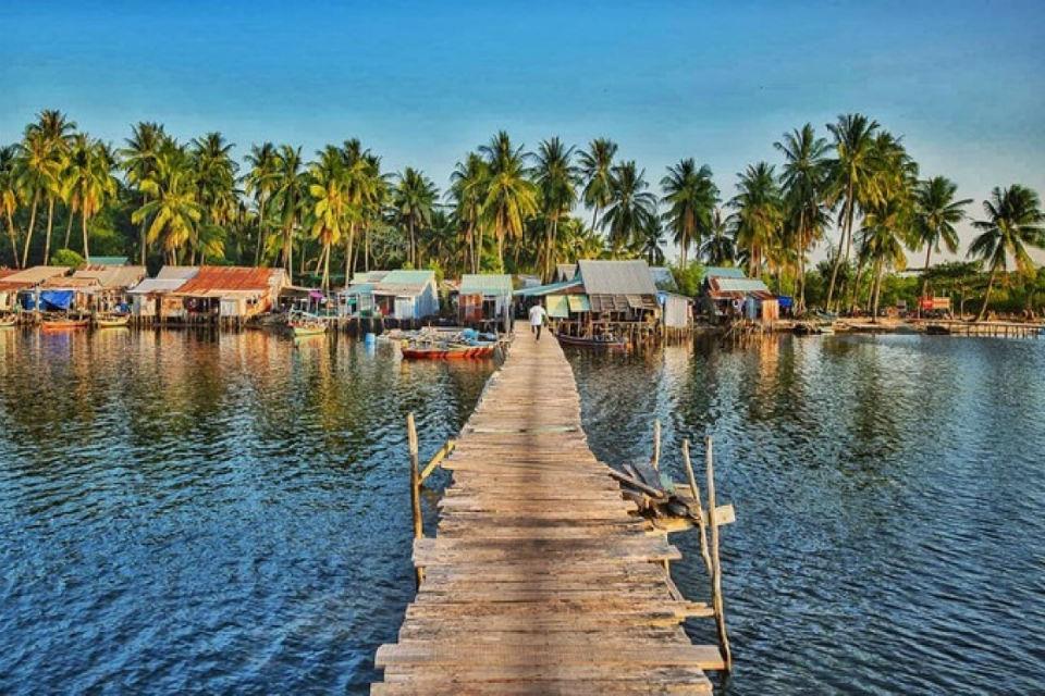 Địa điểm du lịch Phú Quốc tháng 5. Làng chài Rạch Vẹm