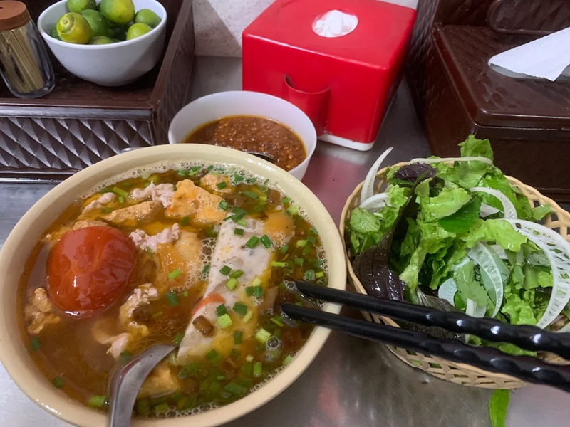 Quán bún riêu ở Hà Nội. Quán bún riêu giá rẻ ở Hà Nội