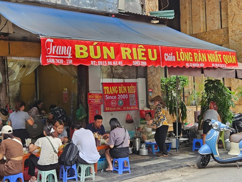 Quán bún riêu ở Hà Nội. Quán bún riêu nổi tiếng Hà Nội