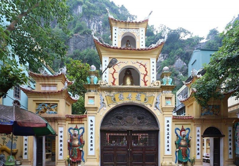 Có nên du lịch Hạ Long tháng 11. Tháng 11 nên đi du lịch Hạ Long không