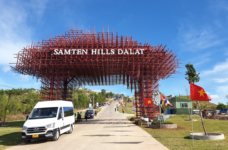 Cổng vào Samten Hills Đà Lạt, review tham quan chi tiết