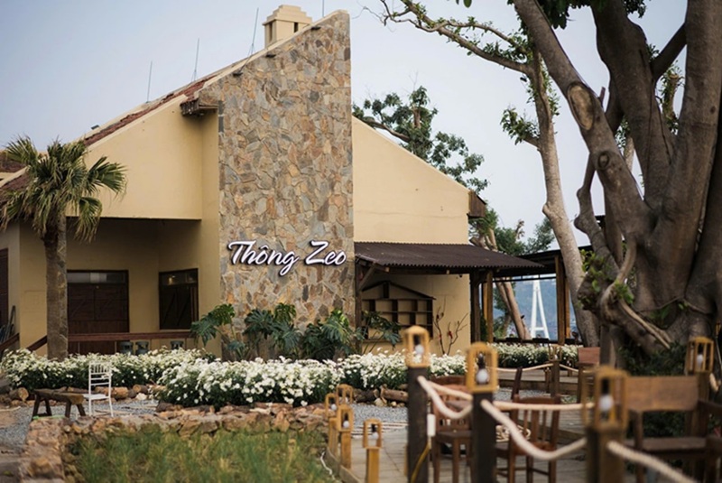 Quán cafe view Vịnh Hạ Long. Quán cafe đẹp view Vịnh Hạ Long