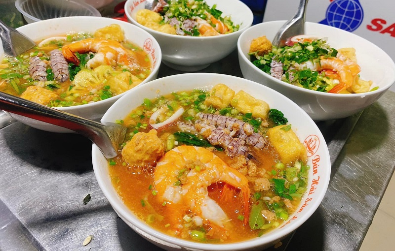 Quán bún hải sản ngon, nổi tiếng ở Hà Nội. Ăn bún hải sản ở đâu Hà Nội? Quán bún hải sản Lân