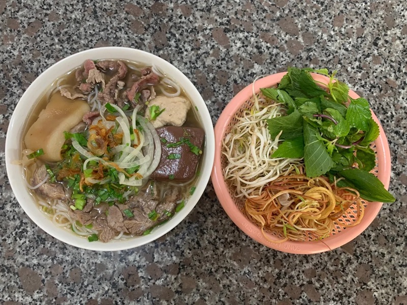 Quán ăn tối ở Mèo Vạc. Quán ăn tối bình dân ở Mèo Vạc