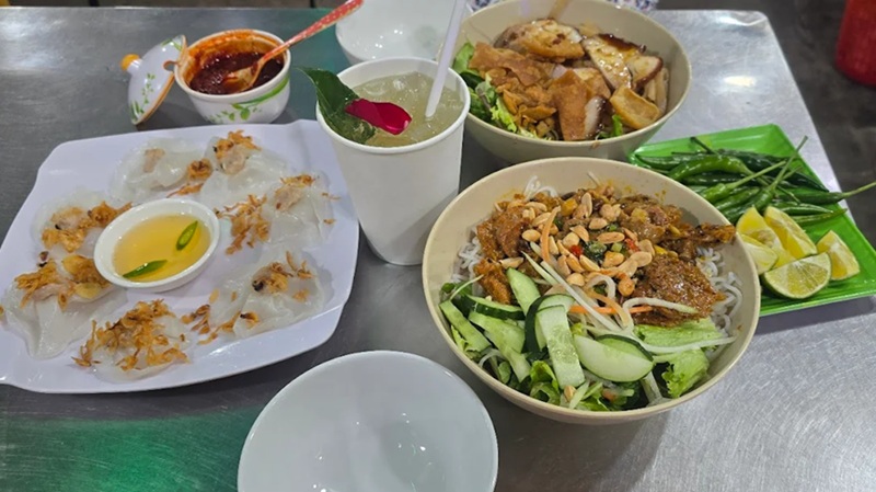 Quán cao lầu ở Hội An. Quán cao lầu nổi tiếng ở Hội An