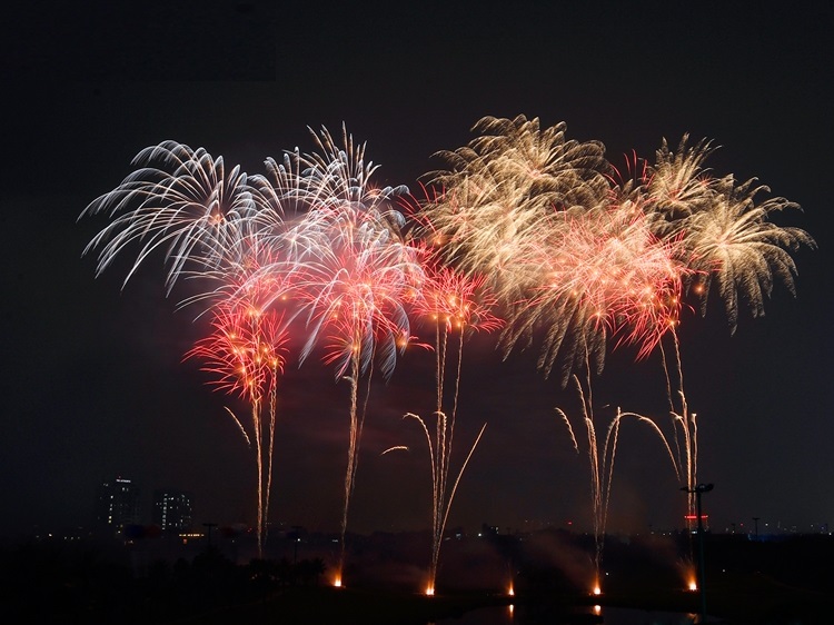 Địa điểm bắn pháo hoa tết Nguyên Đán 2026 ở Hà Nội chính thức