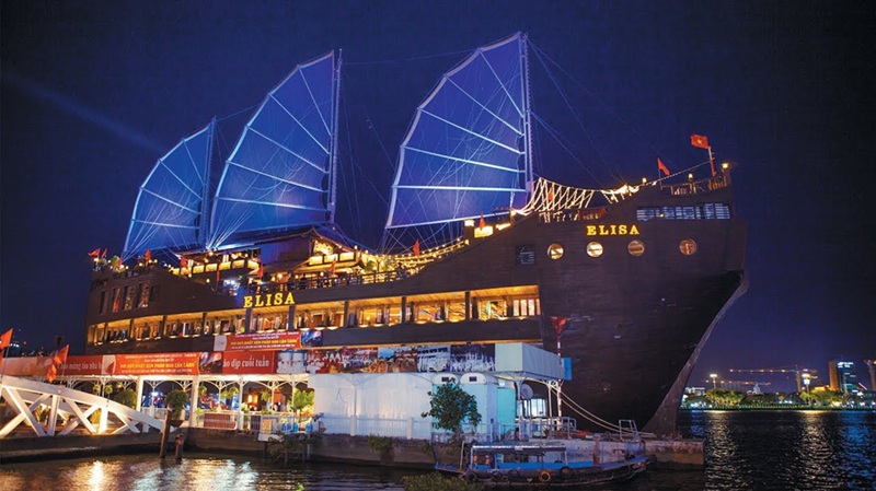 Địa điểm lãng mạn ở Sài Gòn dịp 8/3. Đi đâu chơi ở Sài Gòn dịp 8/3