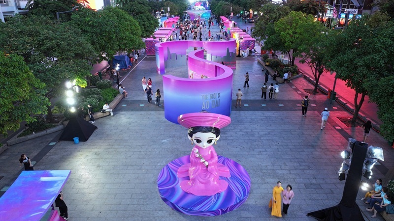 Địa điểm lãng mạn ở Sài Gòn dịp 8/3. Đi đâu chơi ở Sài Gòn dịp 8/3