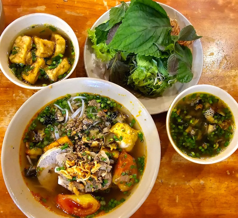 Quán ăn trưa ở Sài ở Gòn, Ăn trưa ở Sài Gòn quán nào ngon