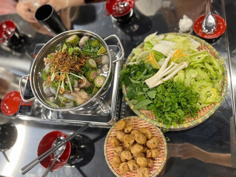 Quán ăn trưa ở Sài Gòn. Quán ăn trưa nổi tiếng ở Sài Gòn
