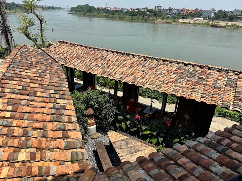 Quán cafe ven sông Hồng ở Hà Nội. Quán cafe ven sông giá rẻ ở Hà Nội