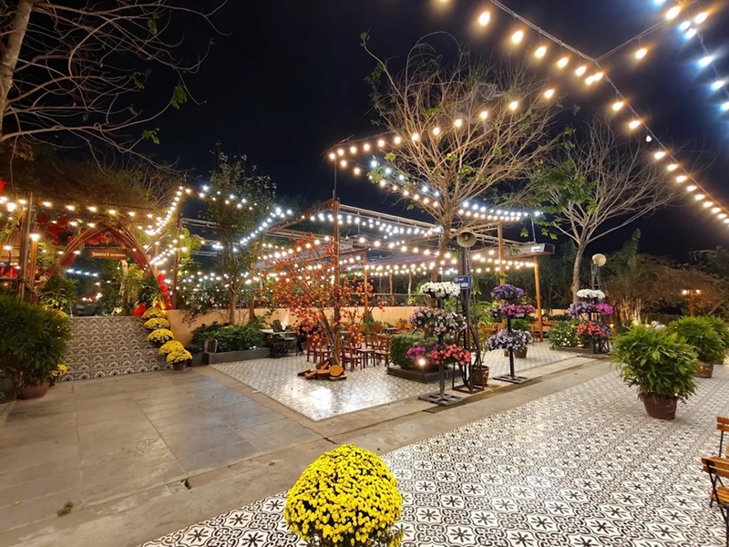 Quán cafe ven sông Hồng ở Hà Nội. Quán cafe ven sông giá rẻ ở Hà Nội