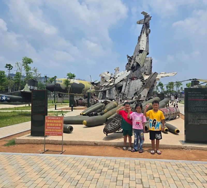 Địa điểm vui chơi dành cho trẻ em ở Hà Nội dịp 30/4-1/5. Khu vui chơi cho trẻ em ở Hà Nội dịp 30/4