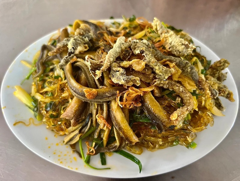 Quán lươn ngon ở Cửa Lò. Quán lươn nổi tiếng ở Cửa Lò