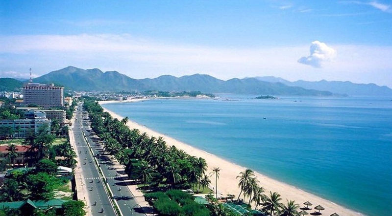 Địa điểm du lịch biển vào mùa hè. Du lịch biển vào mùa hè