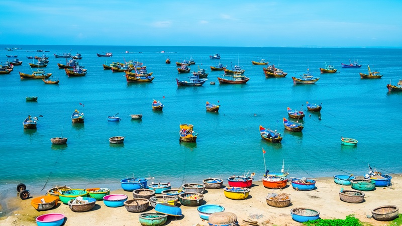 Địa điểm du lịch biển vào mùa hè. Du lịch biển vào mùa hè