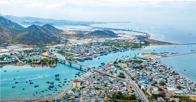 Địa điểm du lịch gần Nha Trang. Địa điểm du lịch nổi tiếng gần Nha Trang