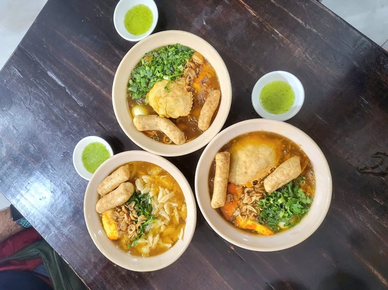 Quán bánh canh cua ở Sài Gòn. ở Sài Gòn ăn bánh canh cua quán nào ngon
