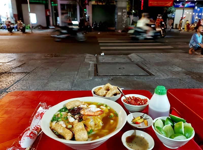 Quán bánh canh cua ở Sài Gòn. ở Sài Gòn ăn bánh canh cua quán nào ngon