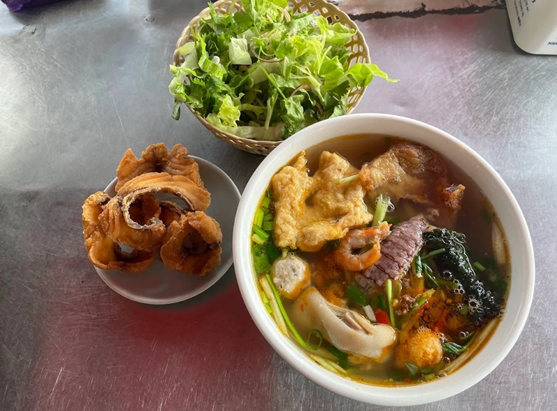 Quán bánh đa cua ở Hải Phòng. Ở Hải Phòng ăn bánh đa cua ở đâu ngon