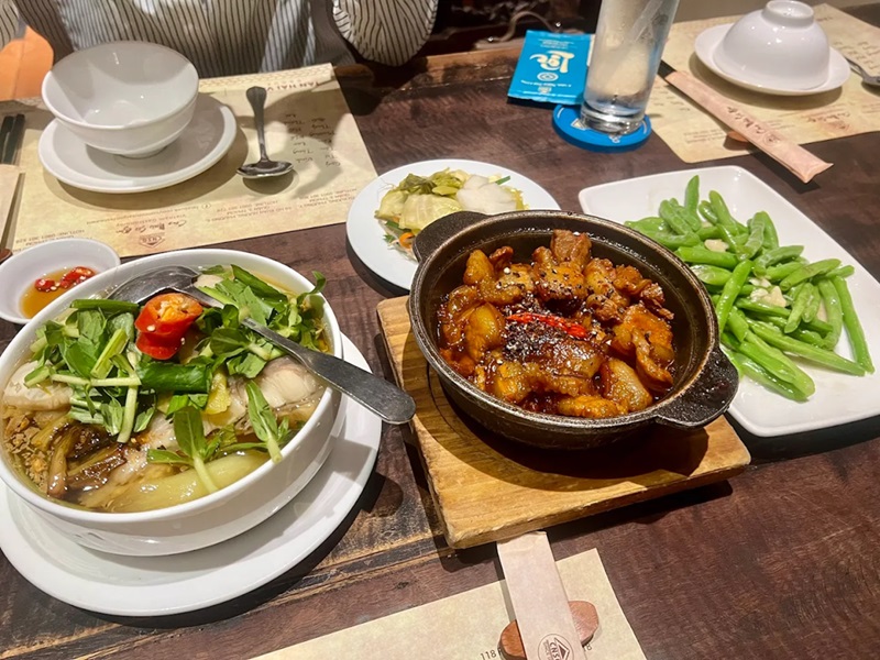 Quán cơm niêu Sài Gòn. Ăn cơm niêu quán nào ngon ở Sài Gòn