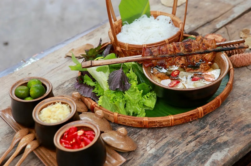 Quán bún chả ở Hà Nội. Địa chỉ ăn bún chả ngon ở Hà Nội