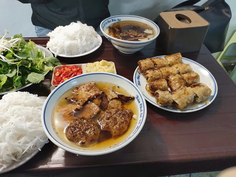 Quán bún chả ở Hà Nội. Quán bún chả nổi tiếng tại Hà Nội