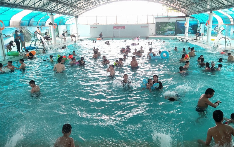 Gần Hà Nội có suối khoáng nóng nào giá rẻ? Khu du lịch suối khoáng nóng Kim Bôi