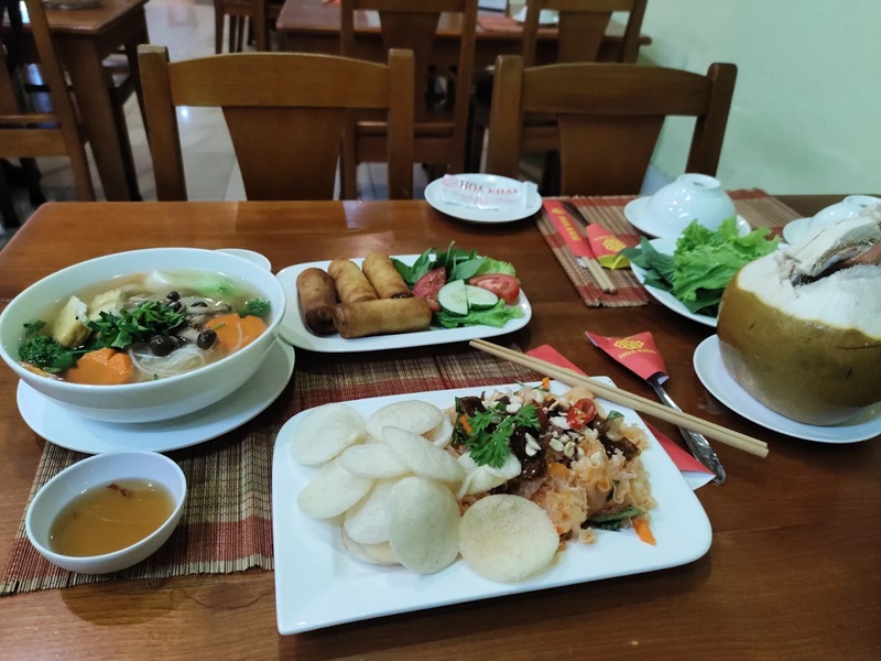 Nhà hàng chay ở Quận 1 Sài Gòn. Quán ăn chay nổi tiếng quận 1 Sài Gòn