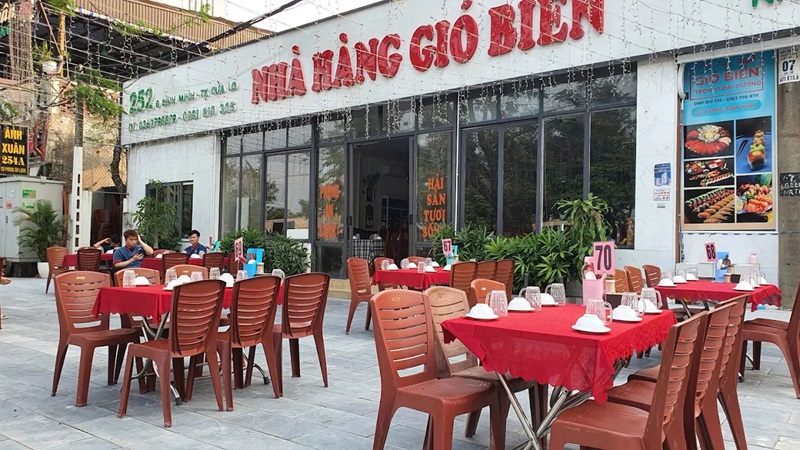 Quán ăn trưa ở Cửa Lò. Quán ăn trưa nổi tiếng ở Cửa Lò