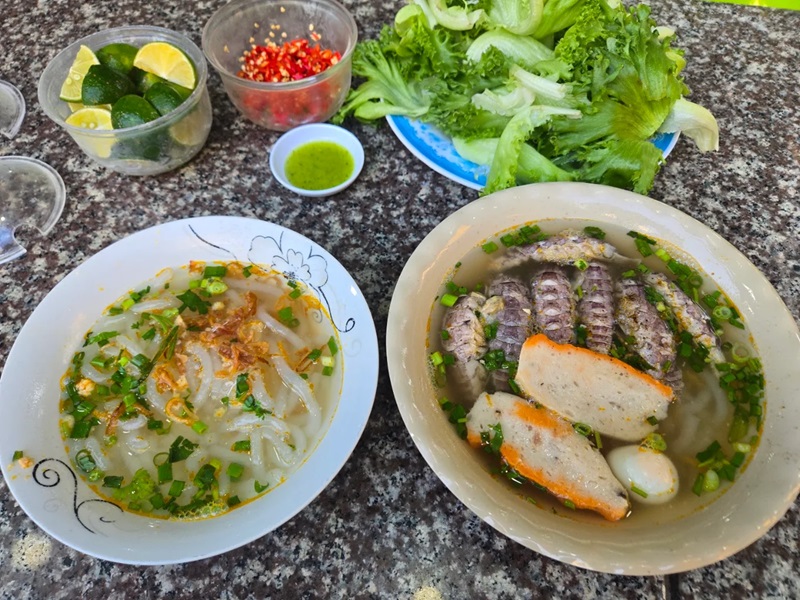 Quán bánh canh ghẹ ở Vũng Tàu. Quán bánh canh bình dân ở Vũng Tàu