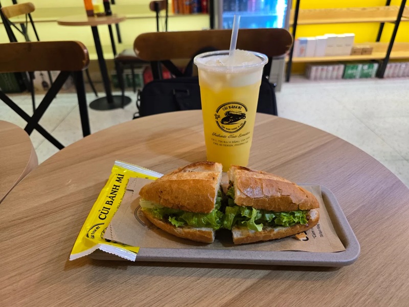 Quán bánh mì ở Nha Trang. Ăn bánh mì quán nào ngon ở Nha Trang